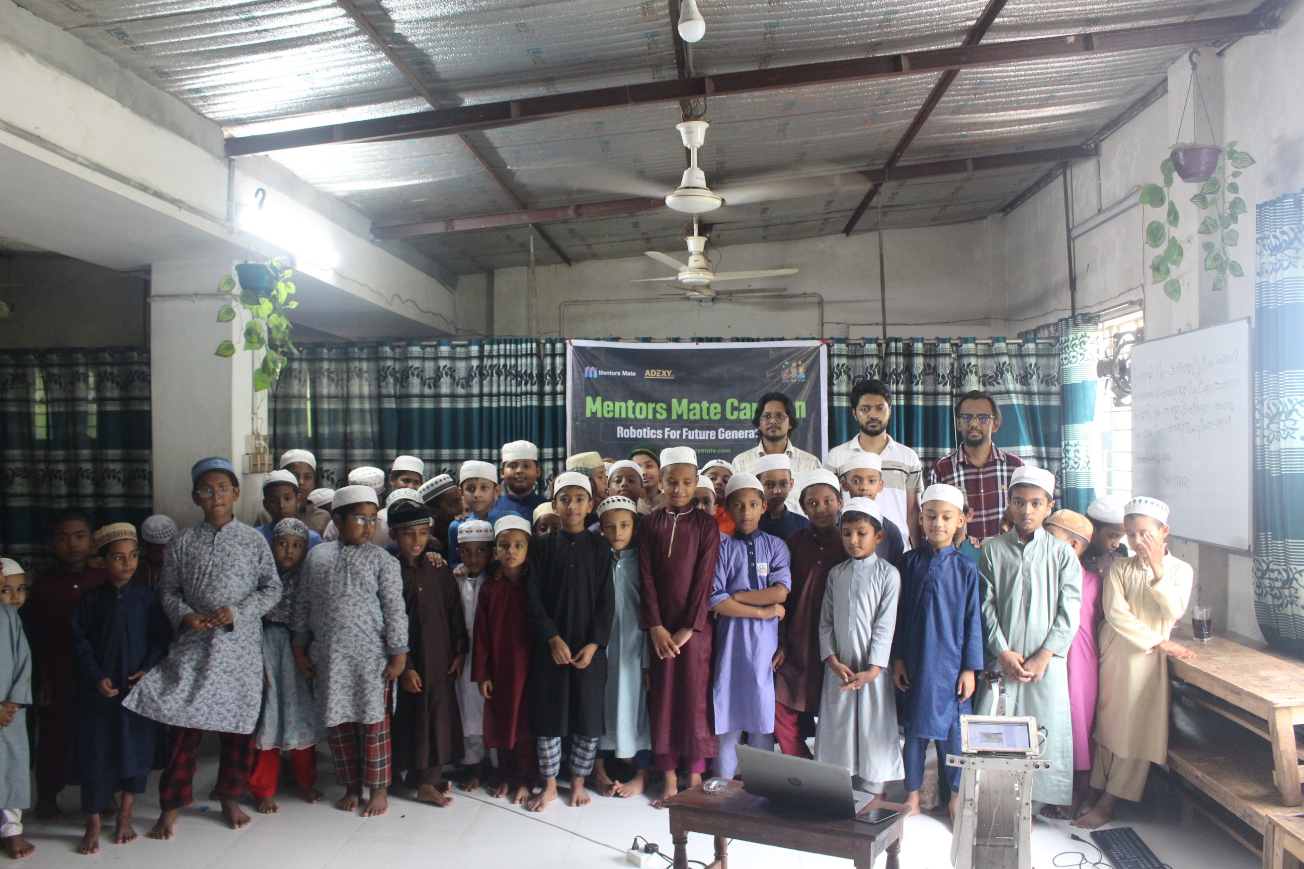 Roboshikhn Robotics Campaign at Jamia Husnia Arabia